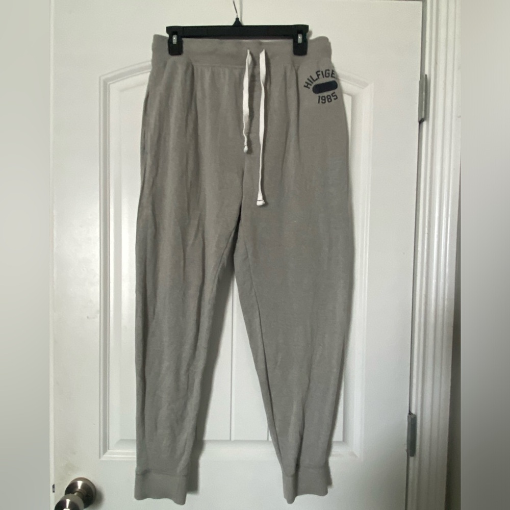 Tommy Hilfiger Mens Gray Sleepwear Joggers with Hilfiger 1985 Logo- Medium
